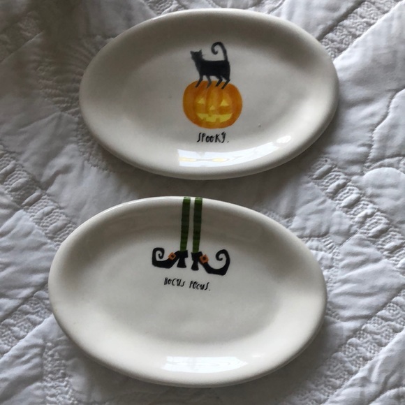 Bundle small oval Rae Dunn Halloween